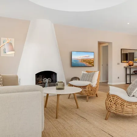 Apartment Relaxing Hideaway In Nueva Andalucia Ref M57 *